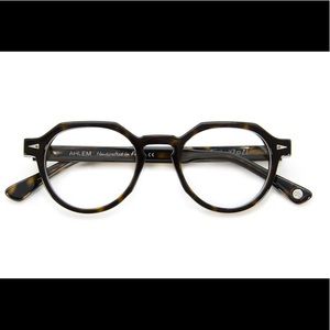Ahlem Eyewear Rue Bosquet Dark Turtle Optical